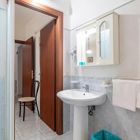 Pensión Da Concetta A 3*